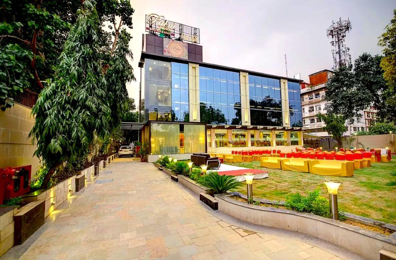 The Palm Spring A Boutique Hotel Naraina New Delhi Exterior photo